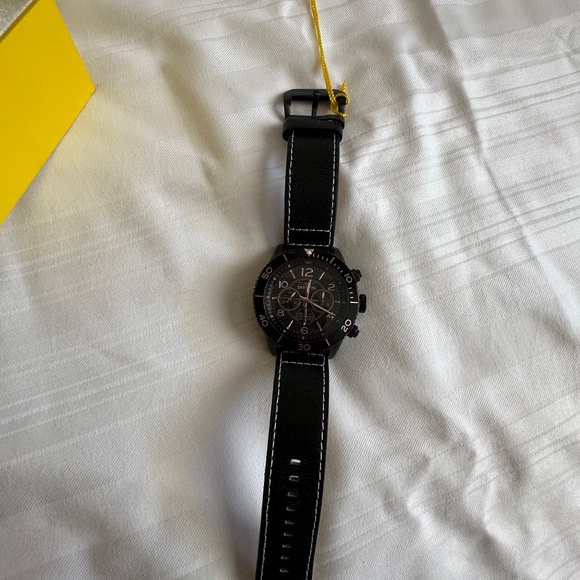 WATCH - Picture 14 of 15